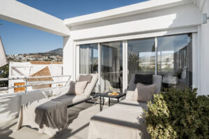 Stunning Golf View Property in Marbella. A Modern Penthouse Oasis in Nueva Andalucia!