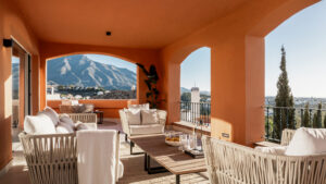 Modern Elegance Meets Serene Luxury: Exquisite 4-Bedroom Luxury Apartment in Marbella's Prestigious Les Belvederes