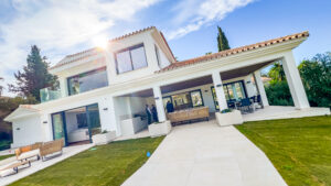 Luxury Villa in Marbella at Los Naranjos Golf. A gem of luxury real estate in Marbella with La Raya Spanish Properties Real Estate Agent in Marbella.