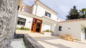 Luxury Villa in Marbella at Los Naranjos Golf. A gem of luxury real estate in Marbella with La Raya Spanish Properties Real Estate Agent in Marbella.